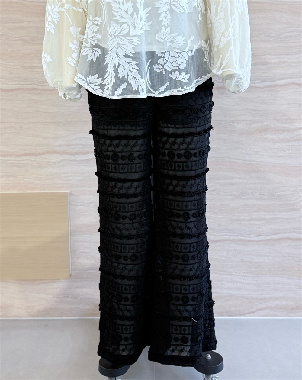 RH-PANT 02 FRONT.jpg