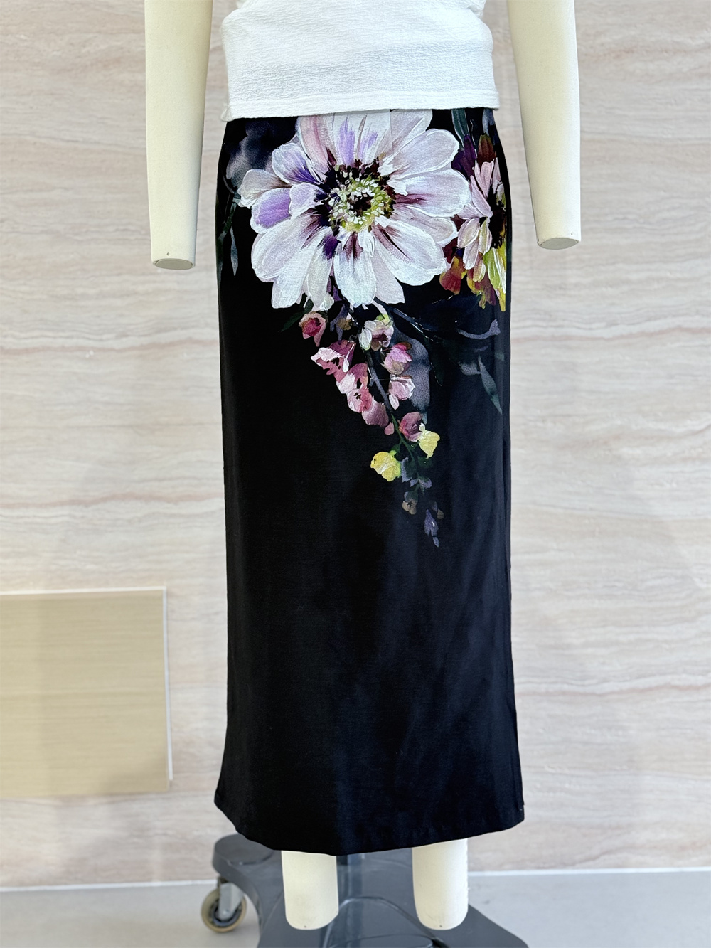 RH-SKIRT 02 FRONT.jpg