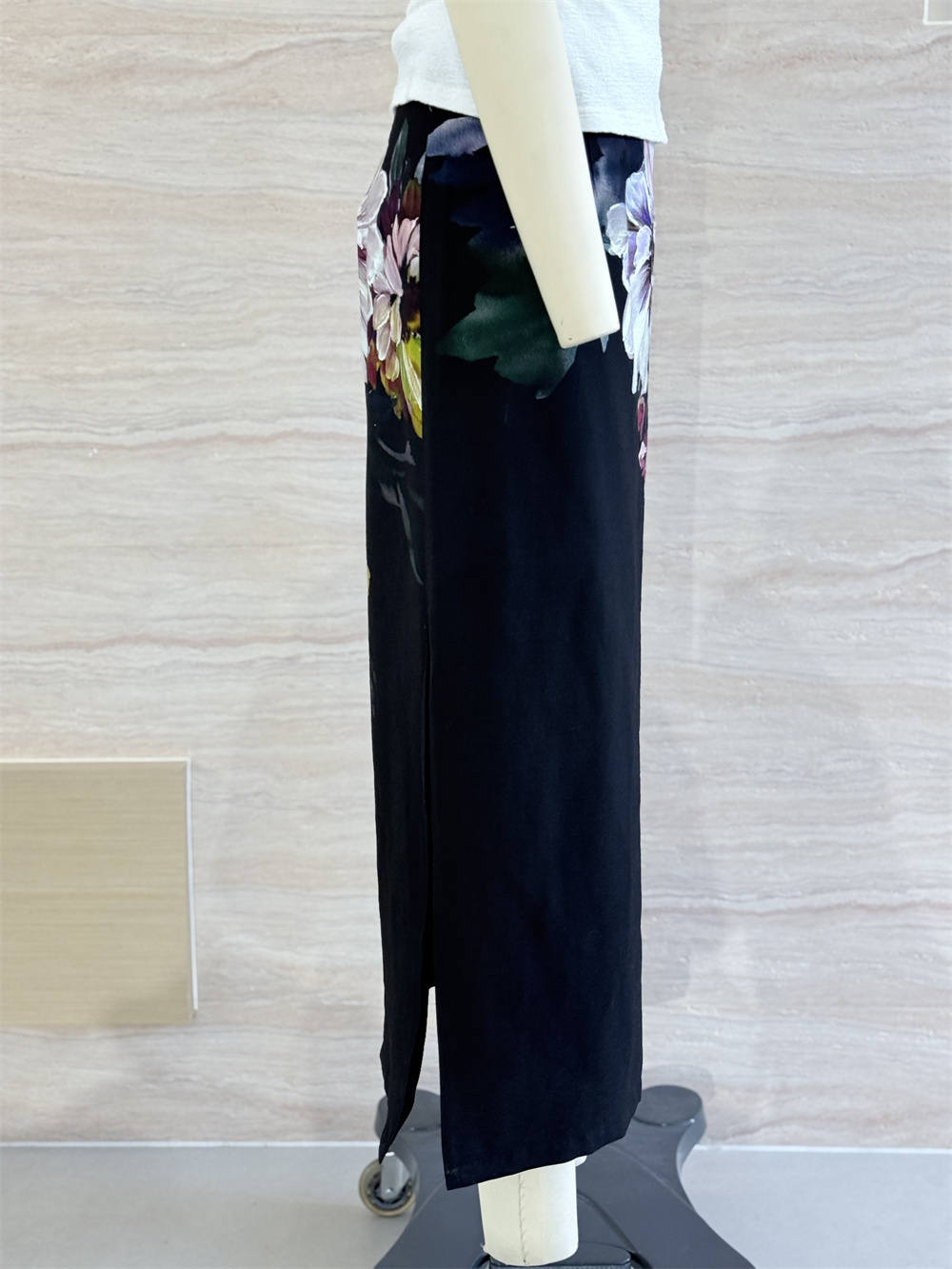 RH-SKIRT 02 SIDE.jpg