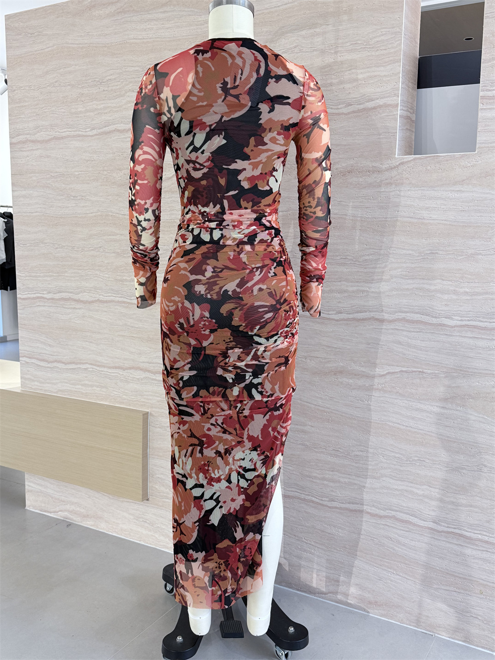 RH-DRESS 04 BACK.jpg