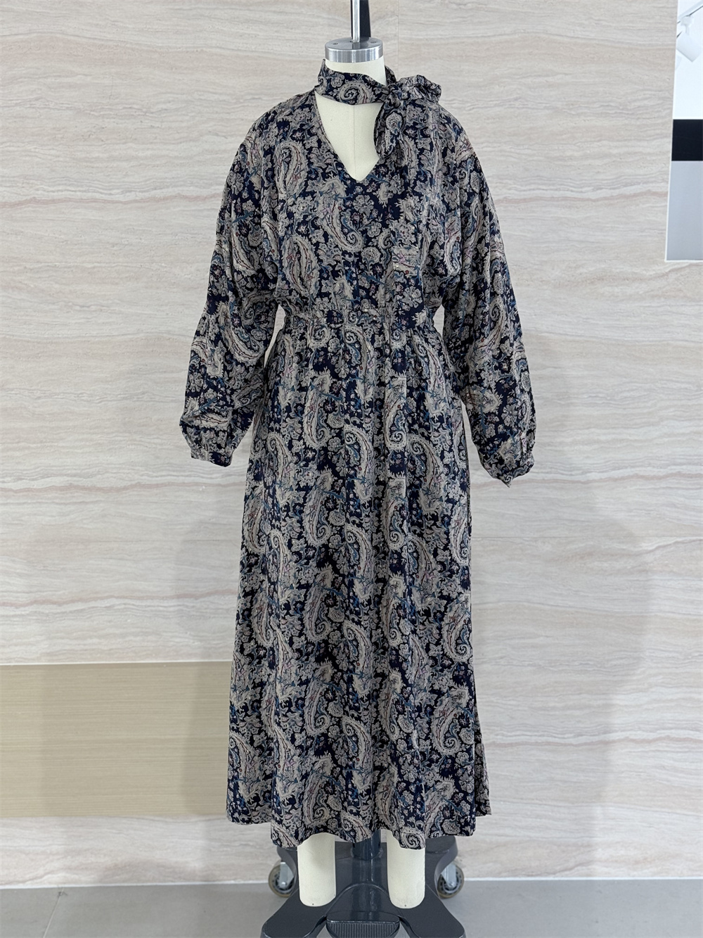 RH-DRESS 06 FACE.jpg