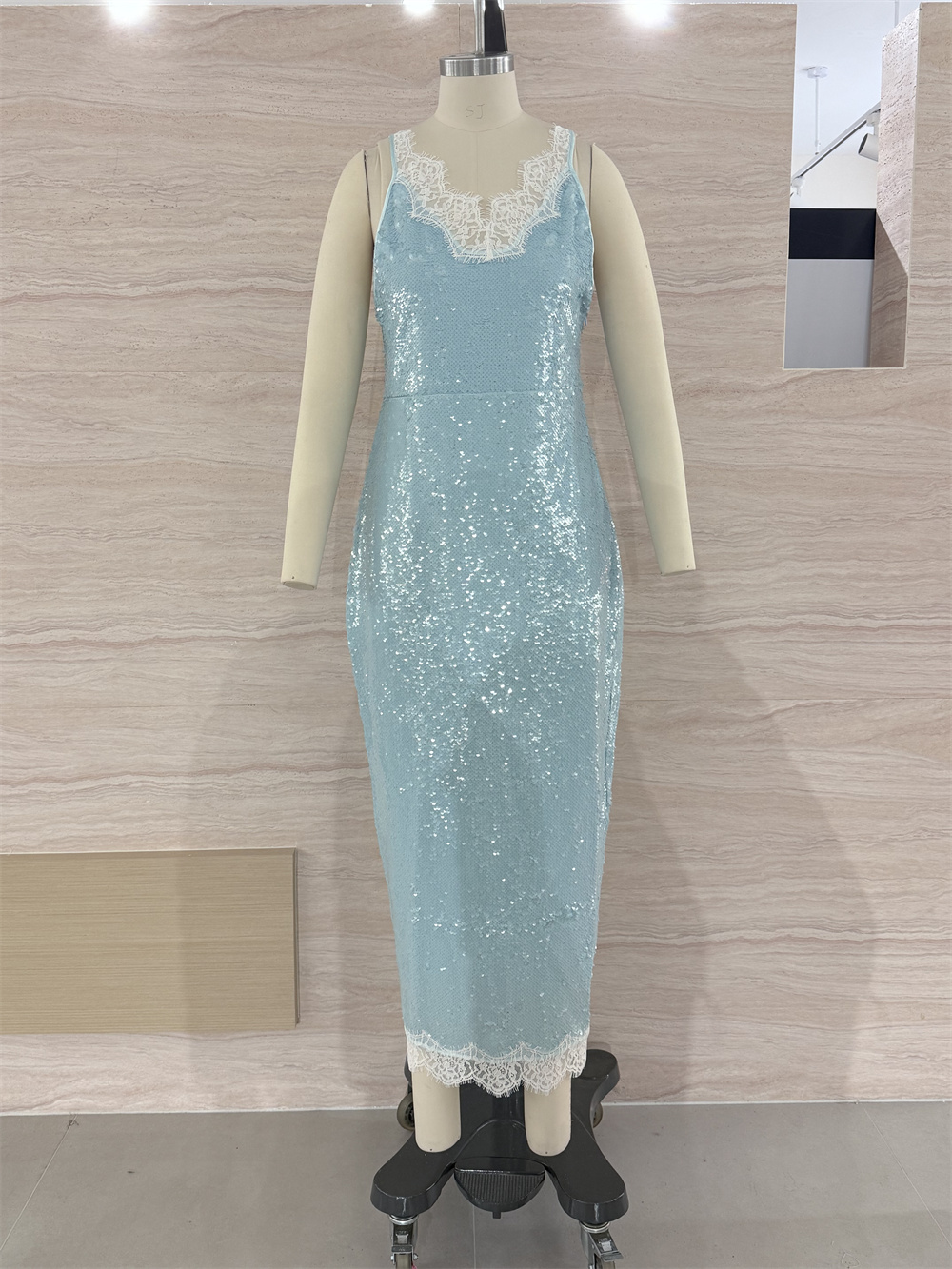 RH-DRESS 09 FACE.jpg